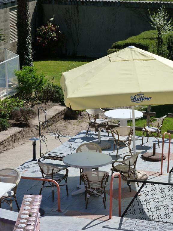 Hotel Des Bains Saint Jean le Thomas Bagian luar foto