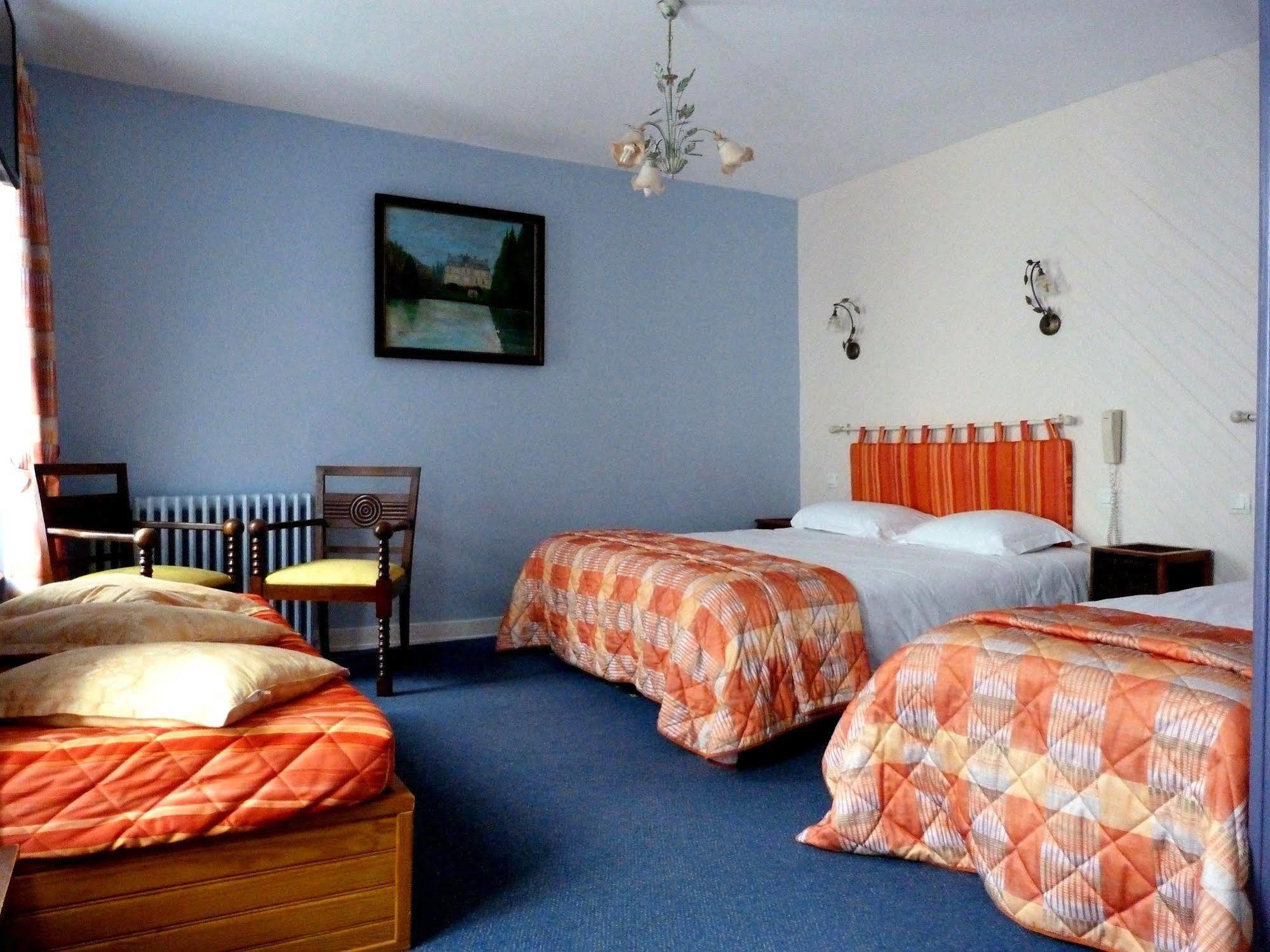 Hotel Des Bains Saint Jean le Thomas Bagian luar foto
